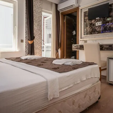 Hotel Behram Antalia