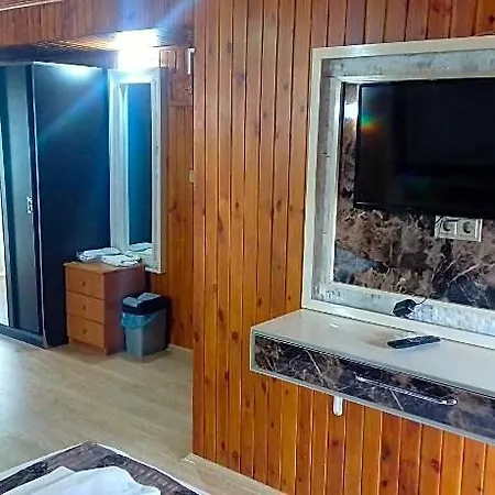Behram Szálloda 3*